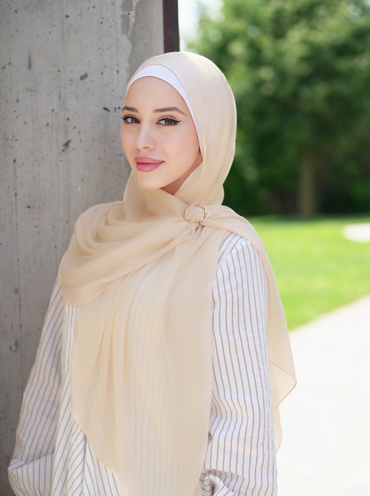 Airy modal scarf - beige
